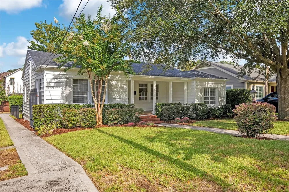 2102 HARRISON AVENUE Orlando, FL 32804