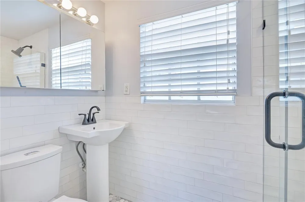 2102 HARRISON AVENUE Orlando, FL 32804
