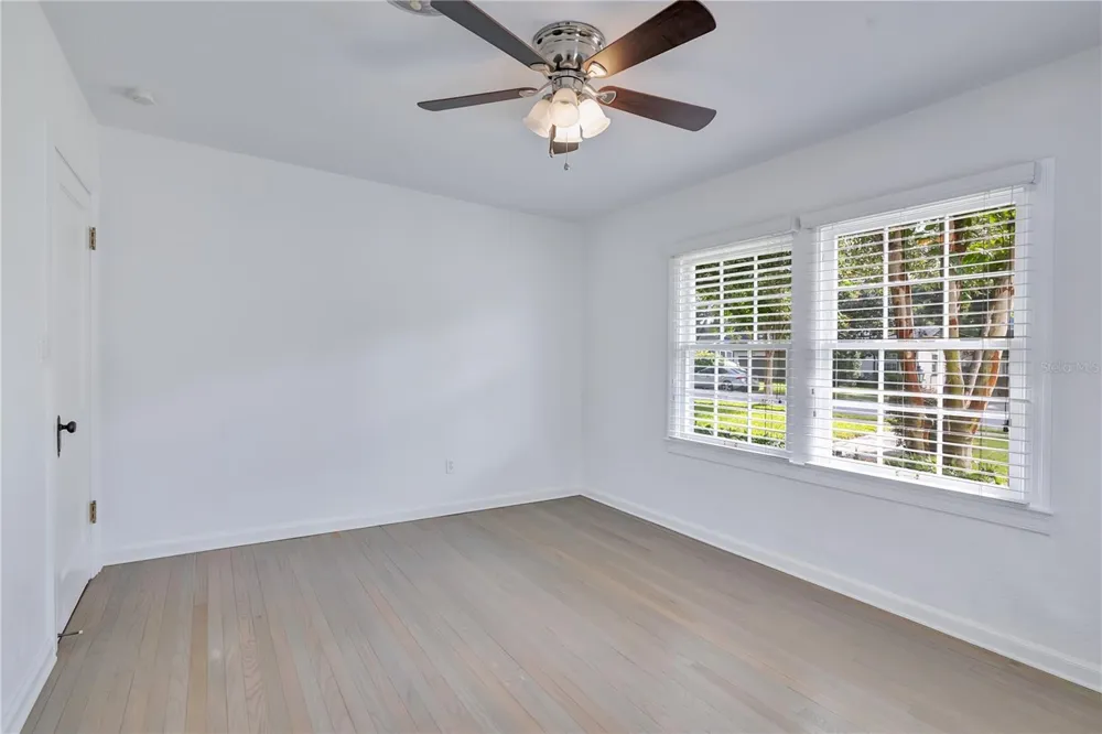 2102 HARRISON AVENUE Orlando, FL 32804