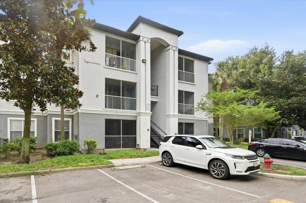 5703 LEGACY CRESCENT PLACE #301 Riverview, FL 33578