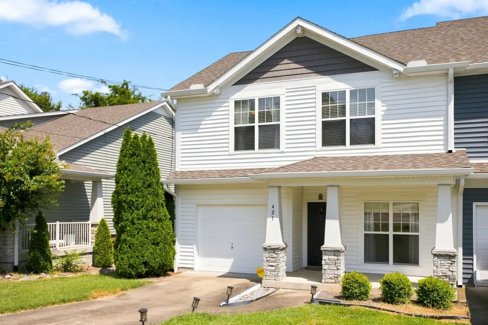 421 Normandy Cir Nashville, TN 37209