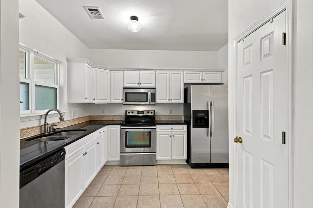 421 Normandy Cir Nashville, TN 37209