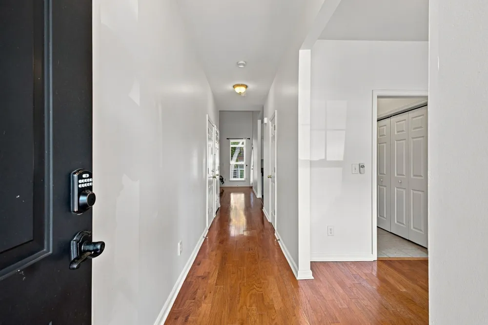 421 Normandy Cir Nashville, TN 37209