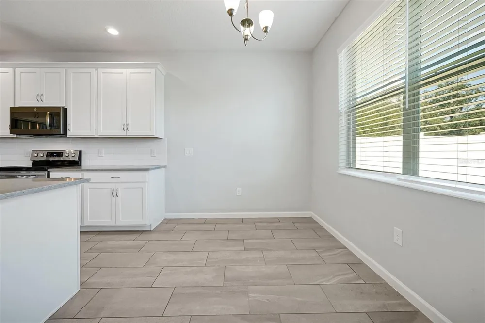 1121 HENDON LOOP Davenport, FL 33837