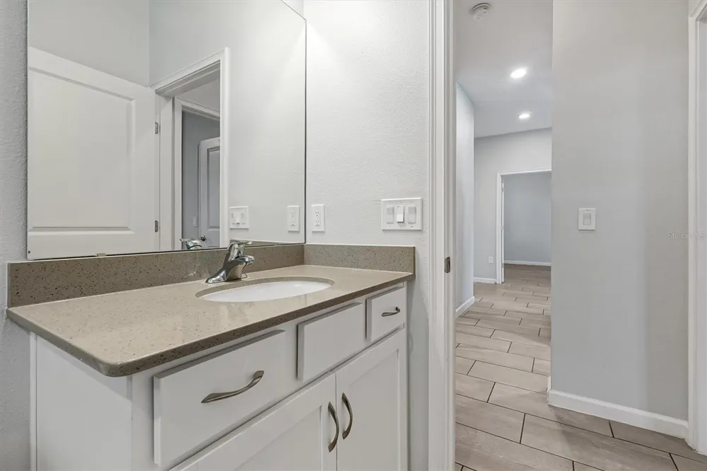 1121 HENDON LOOP Davenport, FL 33837