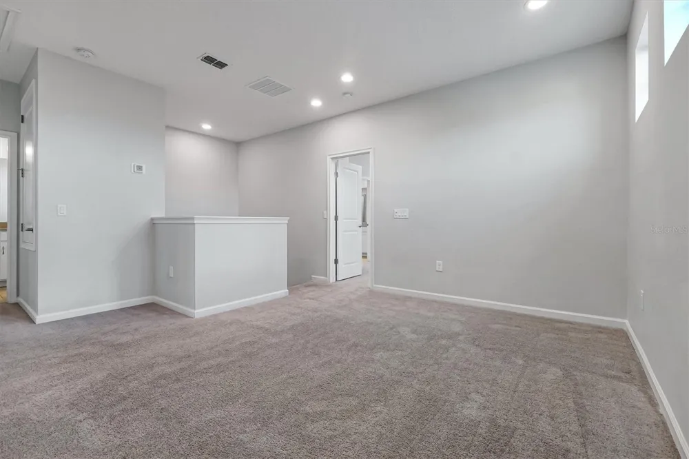 1121 HENDON LOOP Davenport, FL 33837