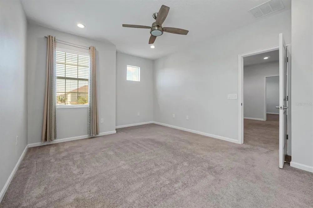 1121 HENDON LOOP Davenport, FL 33837