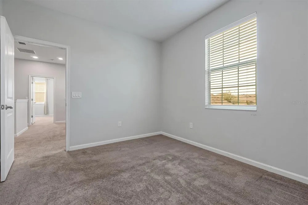 1121 HENDON LOOP Davenport, FL 33837
