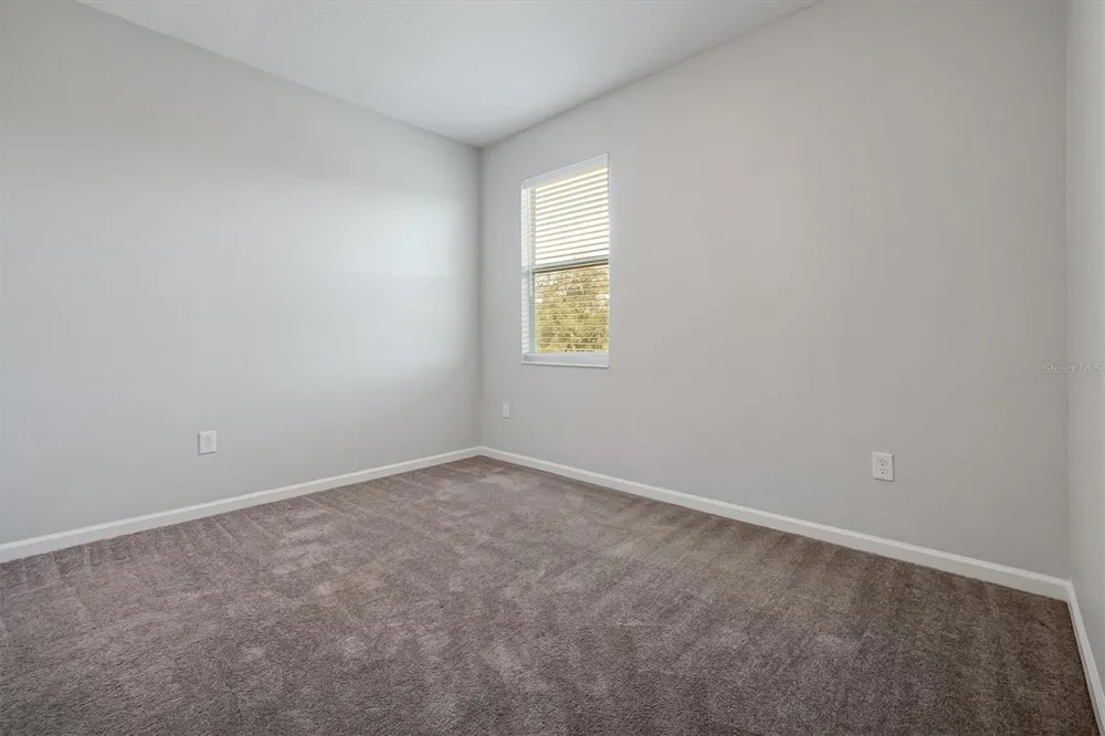 1121 HENDON LOOP Davenport, FL 33837