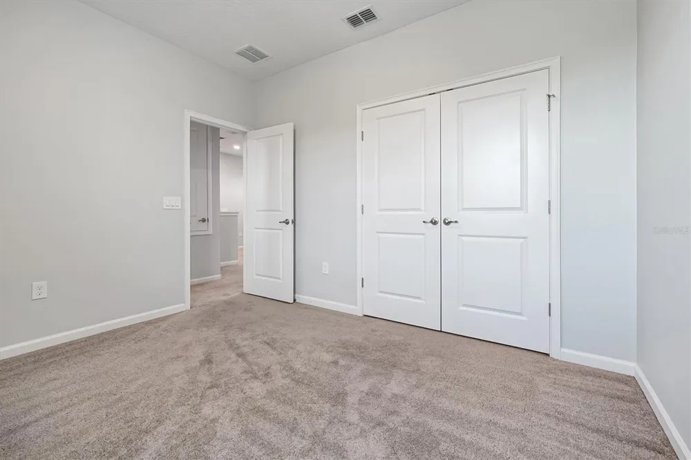 1121 HENDON LOOP Davenport, FL 33837