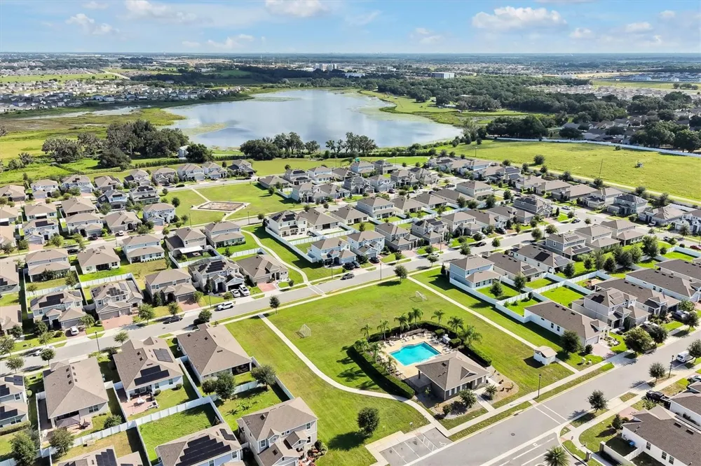 1121 HENDON LOOP Davenport, FL 33837