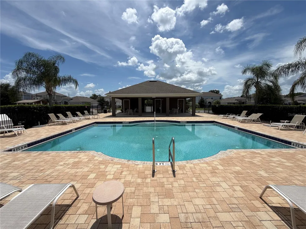 1121 HENDON LOOP Davenport, FL 33837