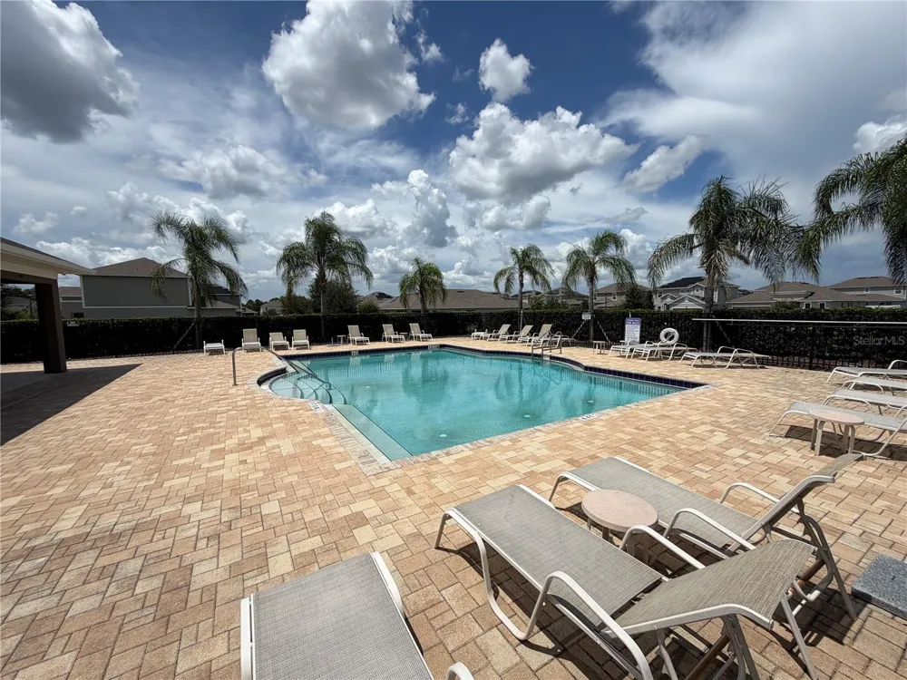 1121 HENDON LOOP Davenport, FL 33837