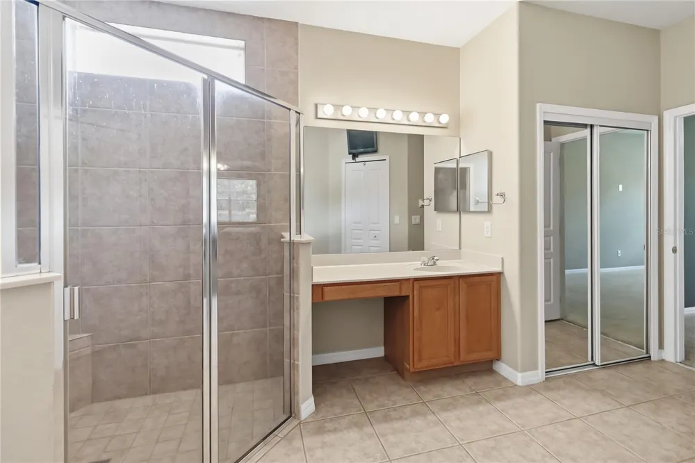 6658 LAKE PEMBROKE PLACE Orlando, FL 32829