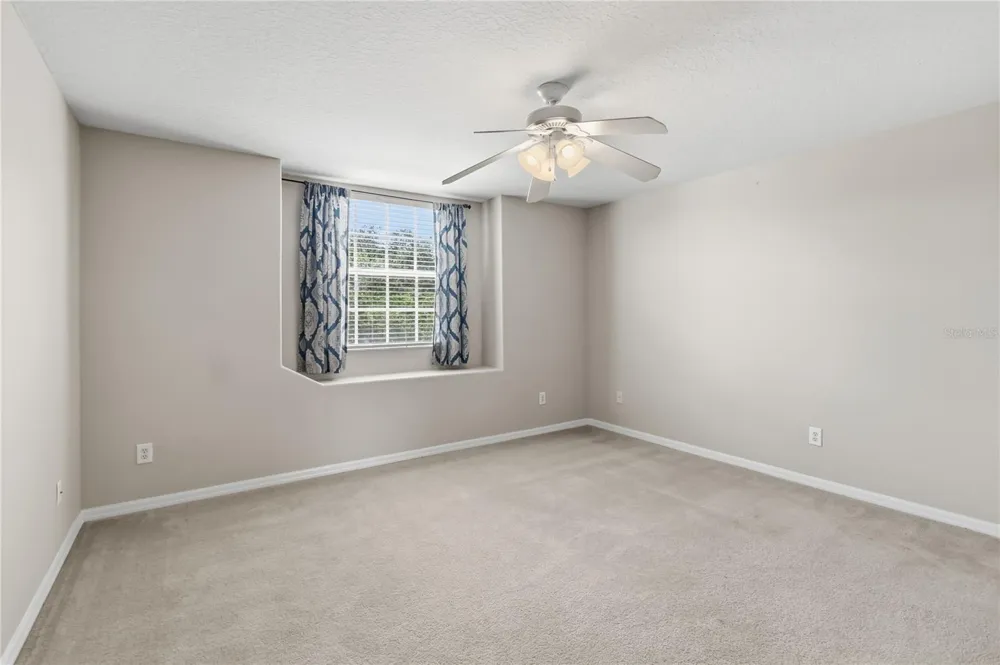 6658 LAKE PEMBROKE PLACE Orlando, FL 32829