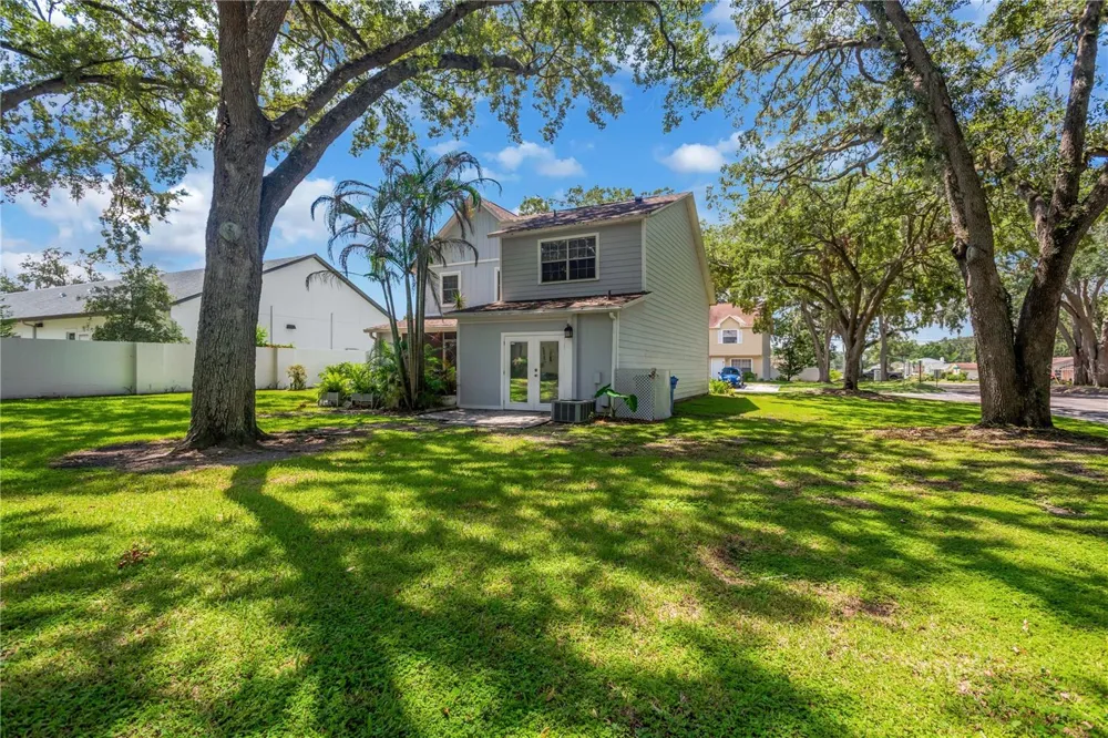 609 SAINT HENRY DRIVE Brandon, FL 33511