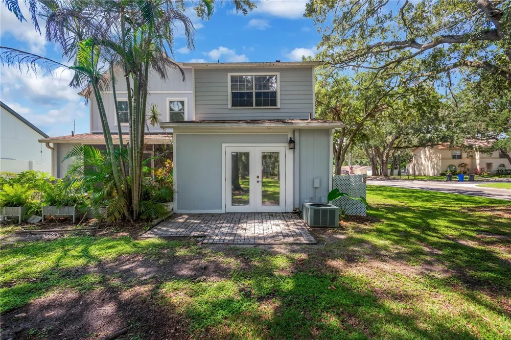 609 SAINT HENRY DRIVE Brandon, FL 33511