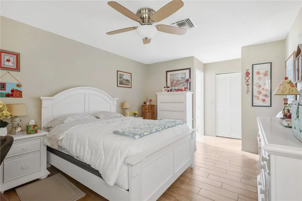 10811 PEPPERTREE LANE Port Richey, FL 34668