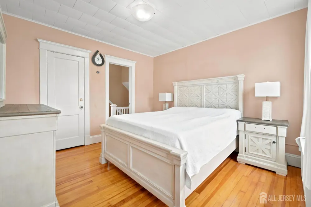 583 McKeon Street Perth Amboy, NJ 08861