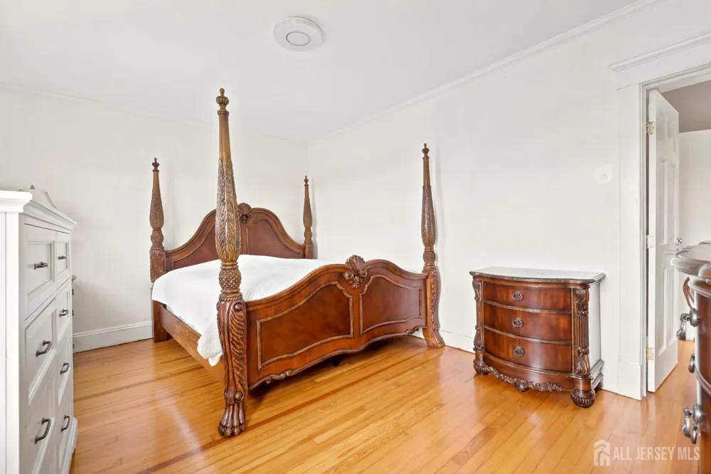 583 McKeon Street Perth Amboy, NJ 08861