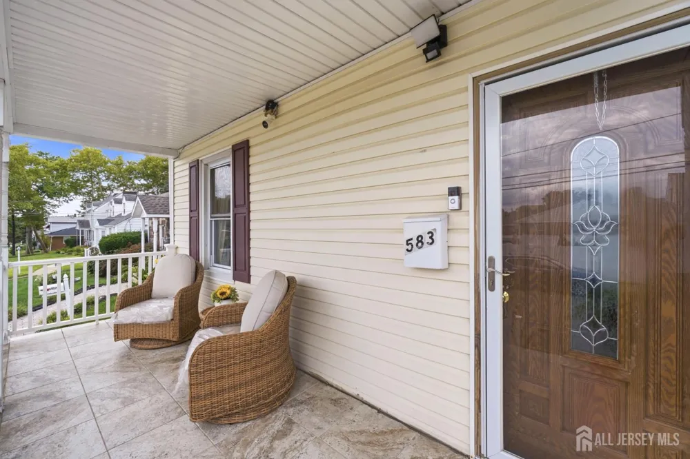 583 McKeon Street Perth Amboy, NJ 08861