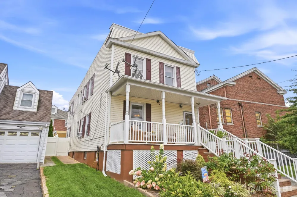 583 McKeon Street Perth Amboy, NJ 08861