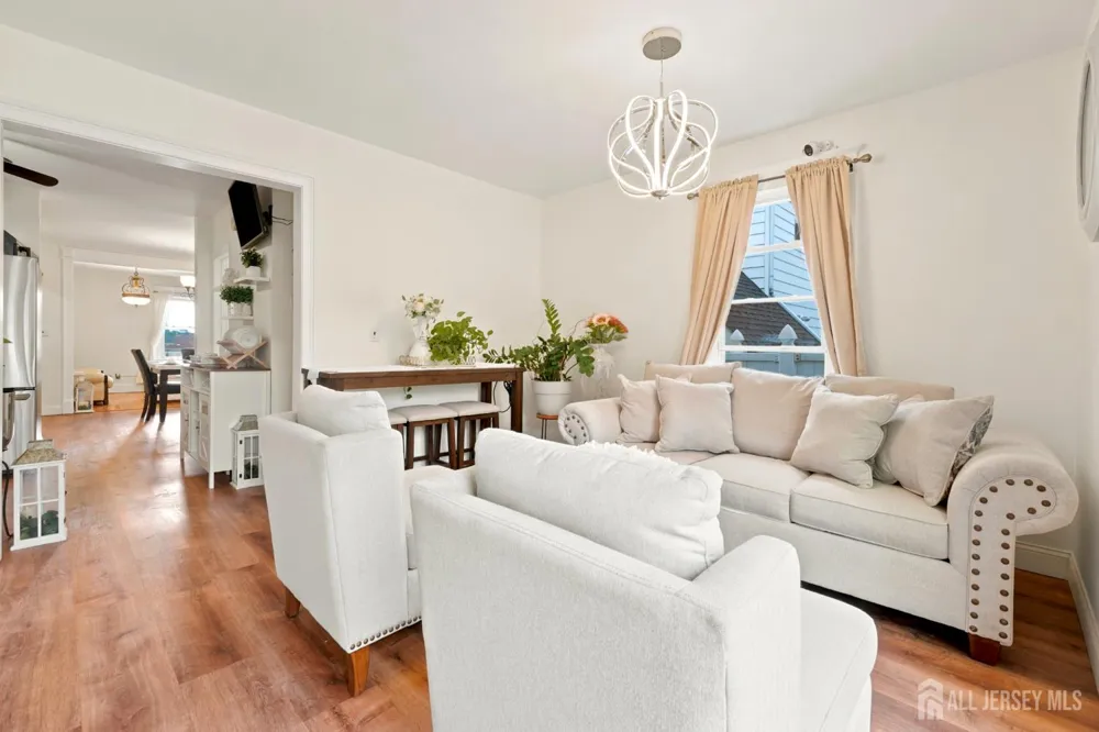 583 McKeon Street Perth Amboy, NJ 08861