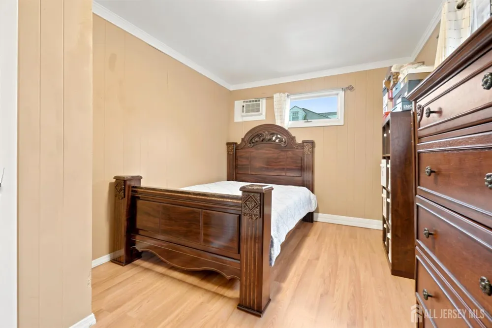 583 McKeon Street Perth Amboy, NJ 08861