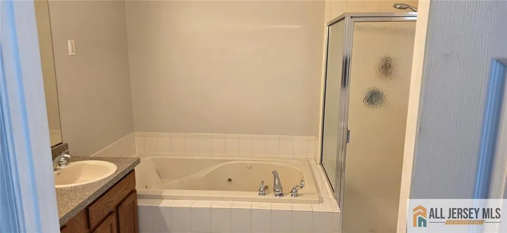 35 Forest Drive #35 Piscataway, NJ 08854