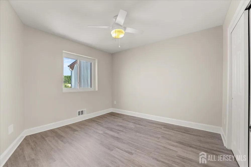 17 Emerald Lane Old Bridge, NJ 08857
