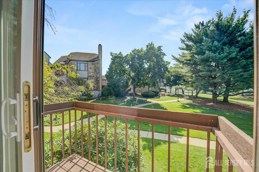 17 Emerald Lane Old Bridge, NJ 08857