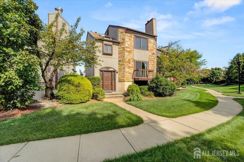 17 Emerald Lane Old Bridge, NJ 08857