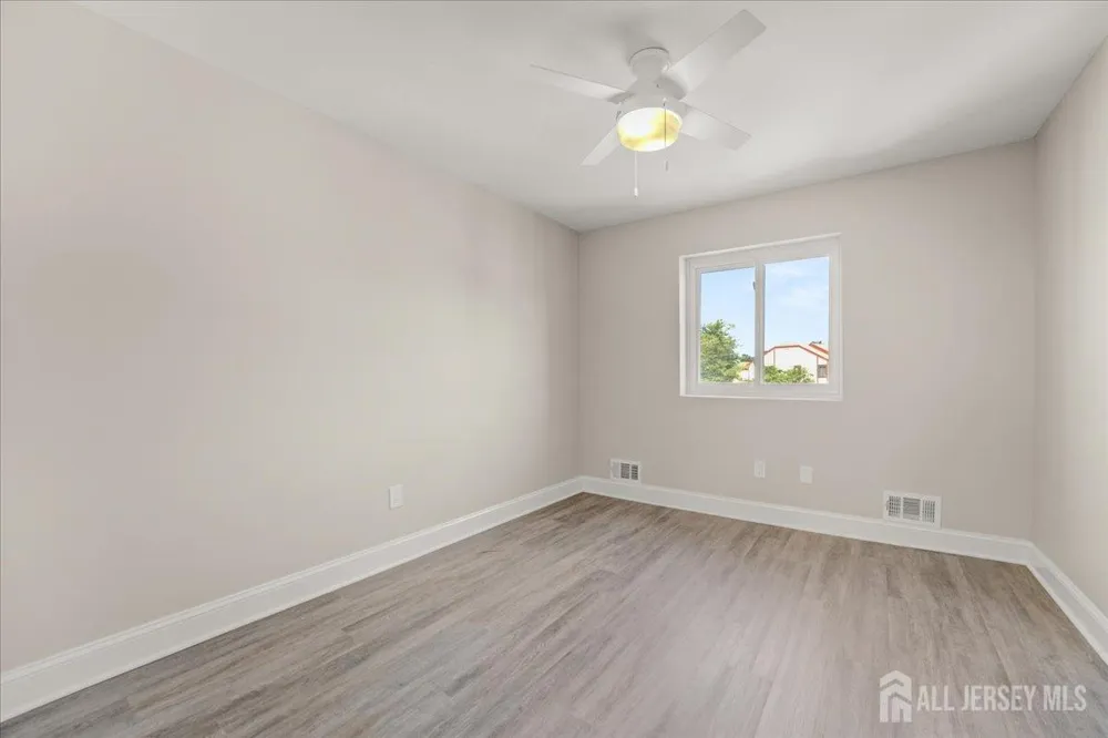 17 Emerald Lane Old Bridge, NJ 08857