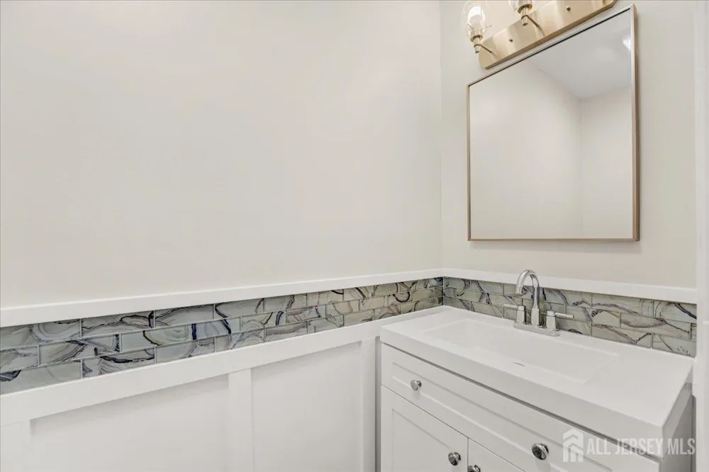 17 Emerald Lane Old Bridge, NJ 08857