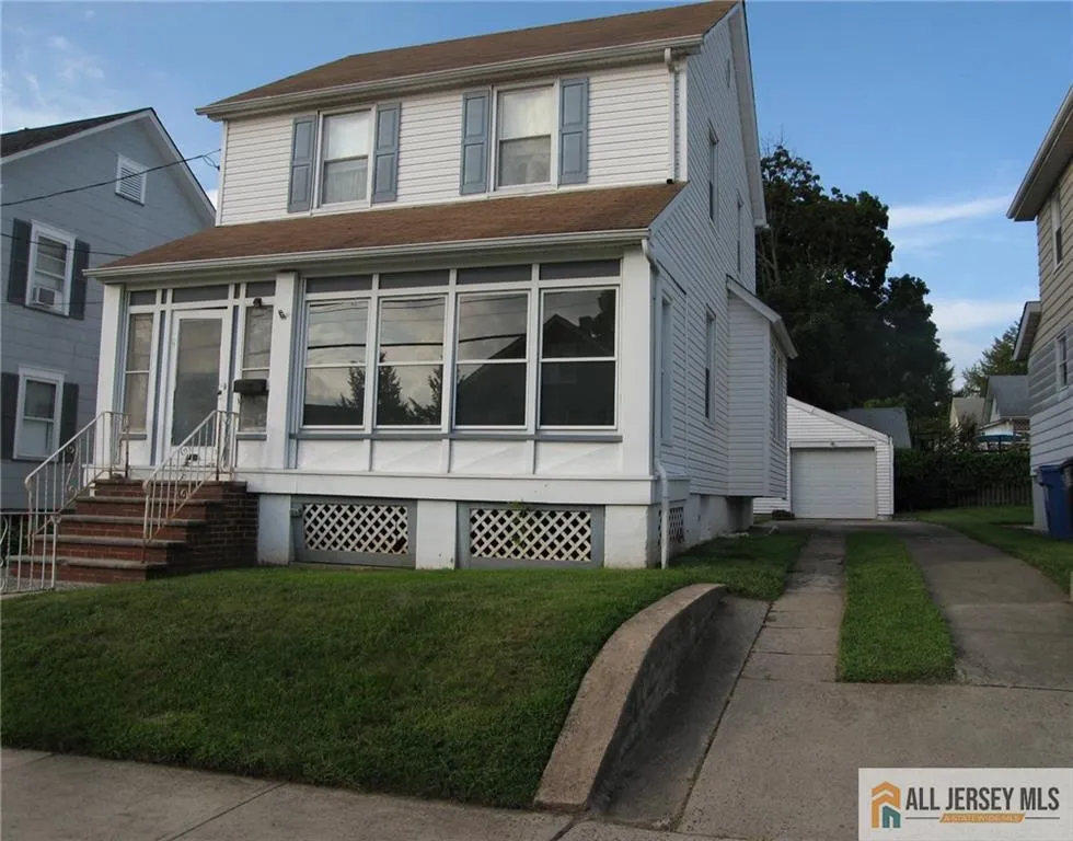 9 Elmwood Place North Brunswick, NJ 08902