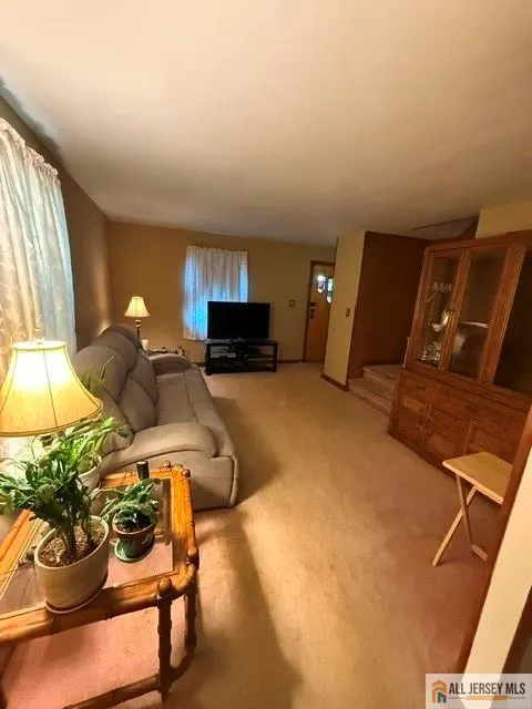 609 Arnett Street #A Elizabeth, NJ 07202