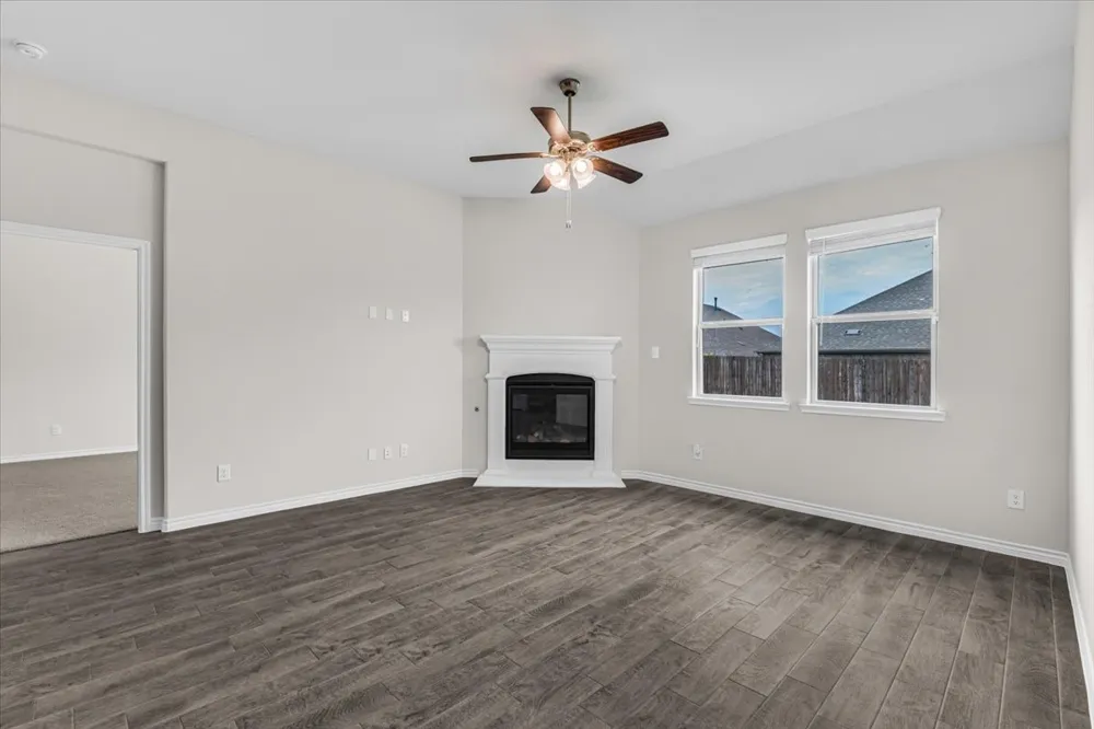 11309 Ponderosa Trail Aubrey, TX 76227