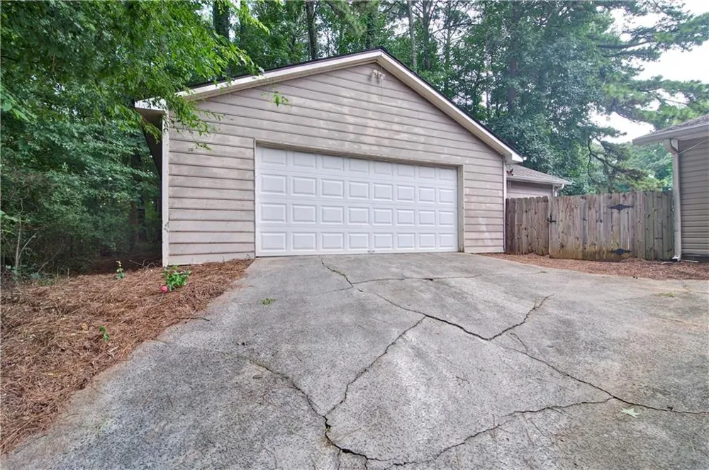 2300 Twiggs Cove NW Kennesaw, GA 30152