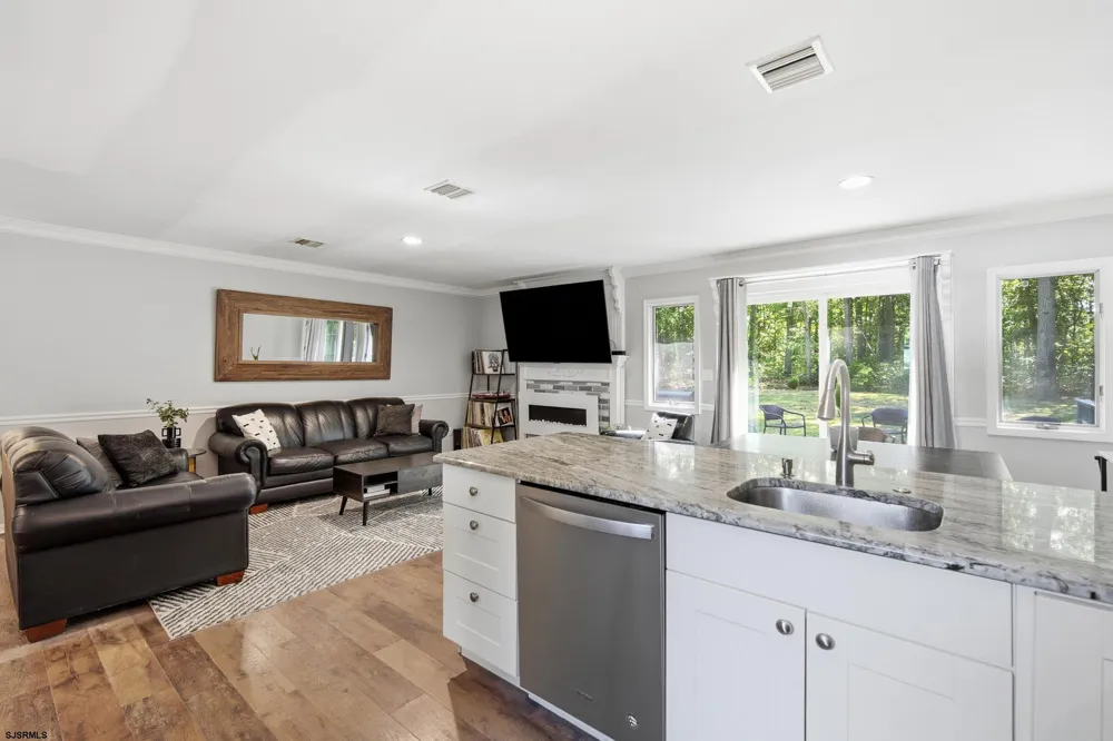 486 S Fir Galloway Township, NJ 08205