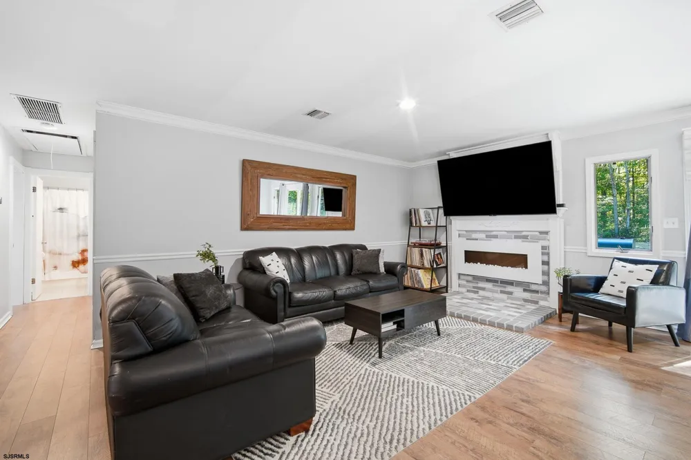 486 S Fir Galloway Township, NJ 08205