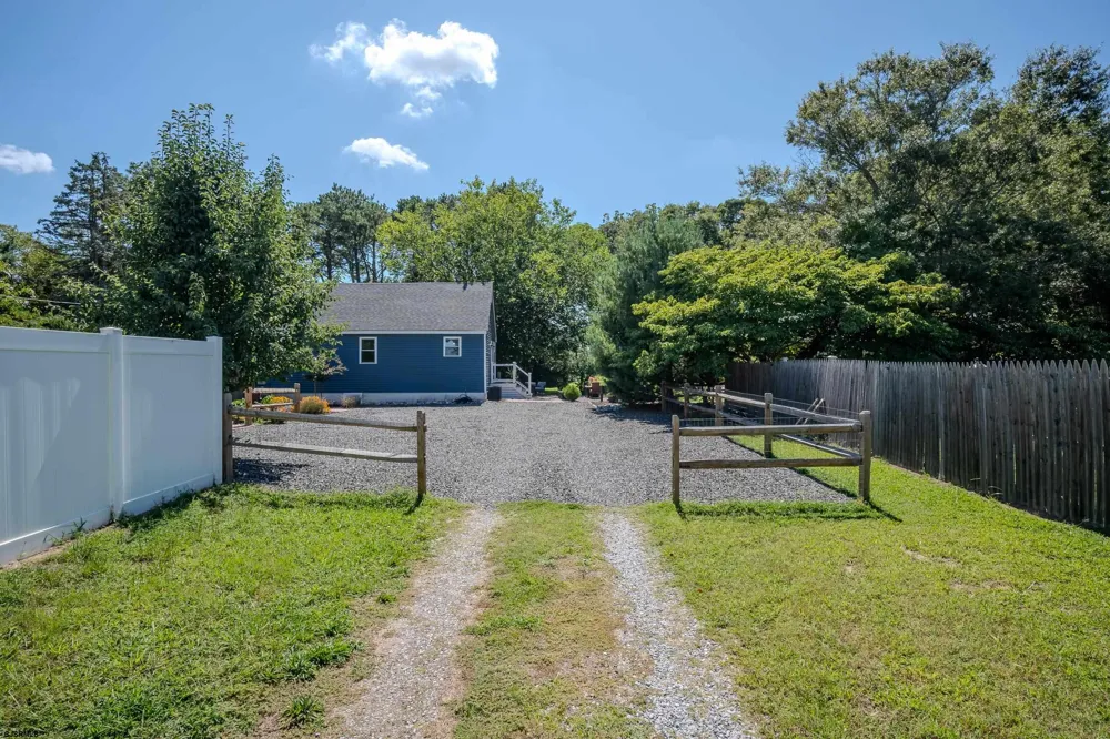 203 W Pacific Ave Cape May Court House, NJ 08210