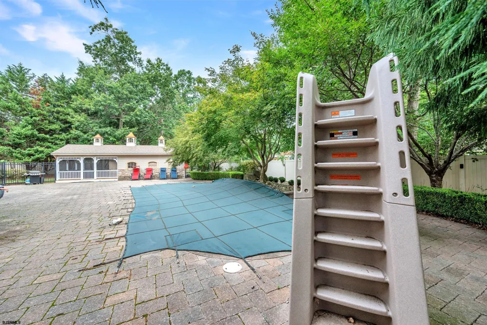 44 Monet Dr Mays Landing, NJ 08330
