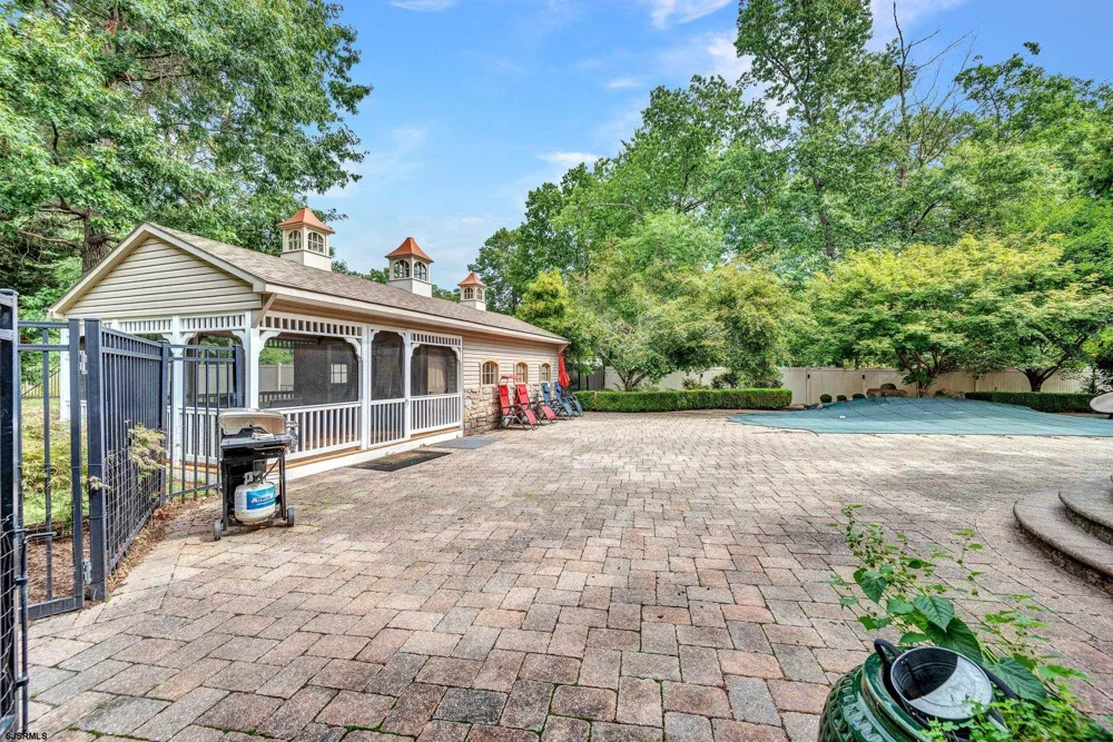 44 Monet Dr Mays Landing, NJ 08330