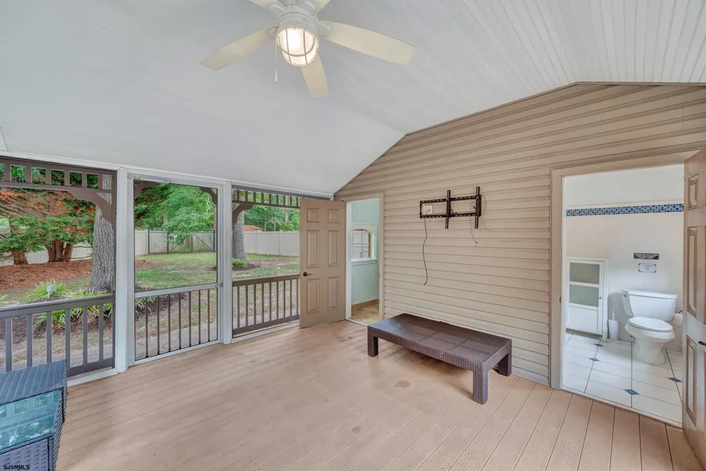 44 Monet Dr Mays Landing, NJ 08330