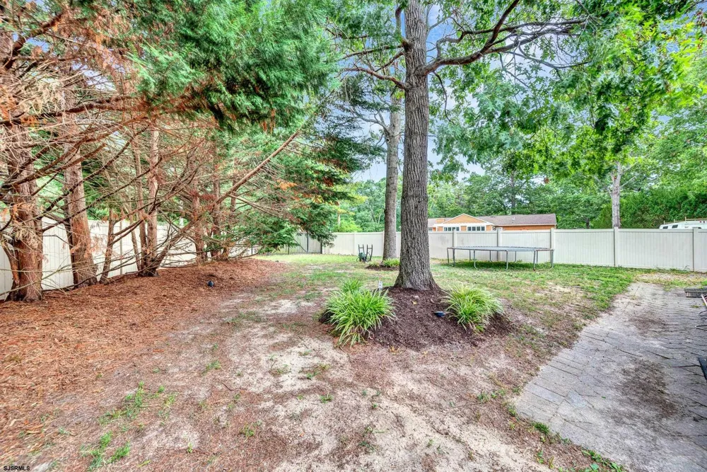 44 Monet Dr Mays Landing, NJ 08330