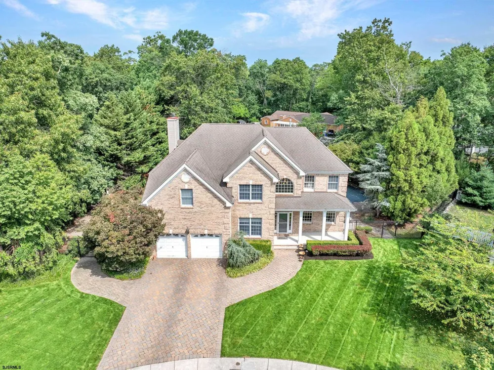 44 Monet Dr Mays Landing, NJ 08330