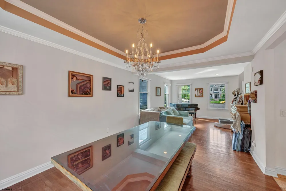 44 Monet Dr Mays Landing, NJ 08330