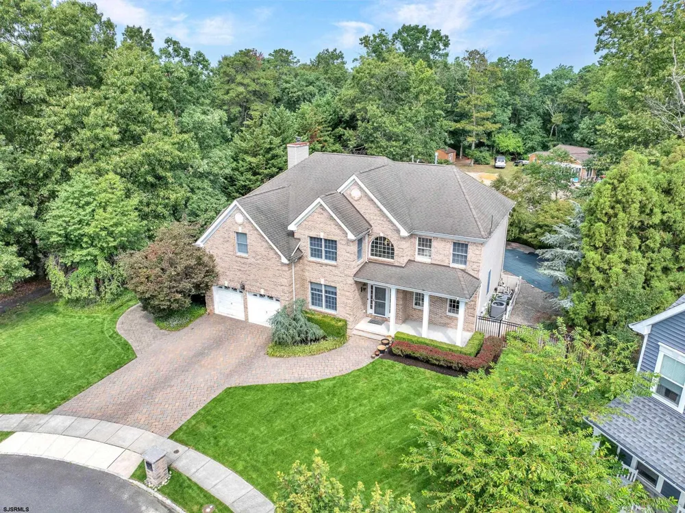 44 Monet Dr Mays Landing, NJ 08330