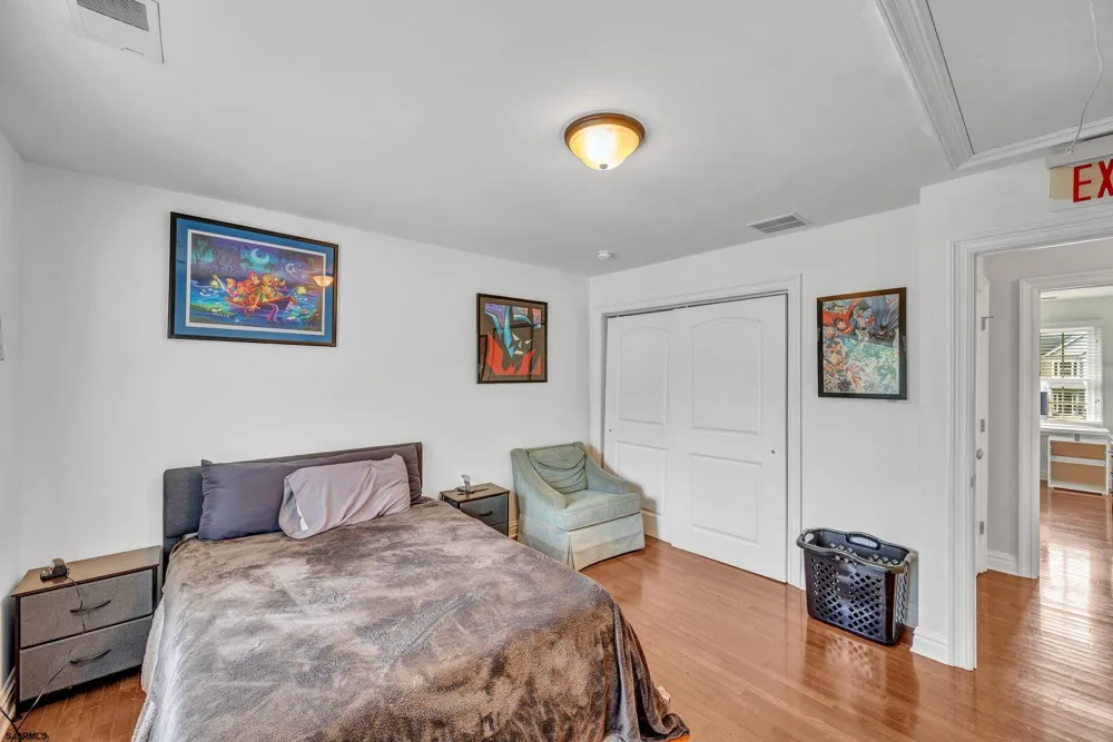 44 Monet Dr Mays Landing, NJ 08330
