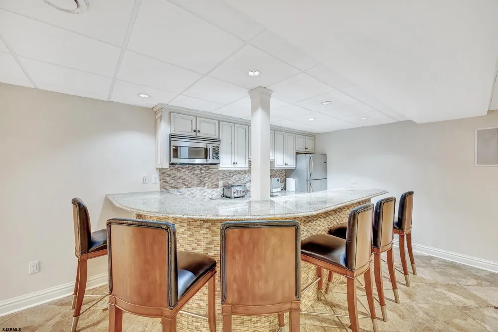 44 Monet Dr Mays Landing, NJ 08330